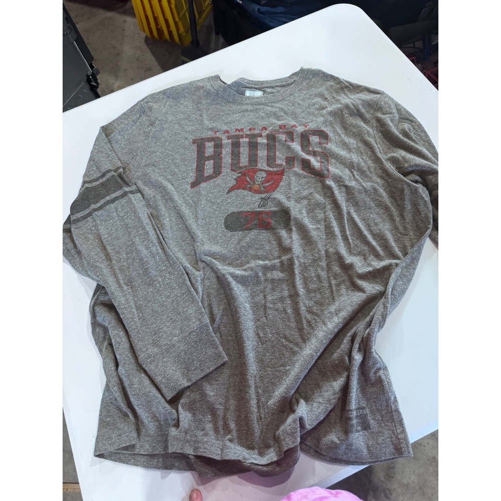 Tailgate Tampa Bay Bucs Long Sleeve T-Shirt Mens XXL Gray Distressed Graphic 76